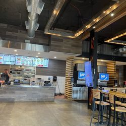 Fire Wings - Santa Rosa - Bartender, didn't even acknowledge us.