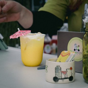 Chartreuse Mobile Bar - Bartenders Near Me
