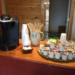 Pineapples Place Trading - Sip some tea while you shop