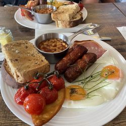 Cafe Circa - Full breakfast