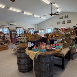 Apex Orchards - Farm store