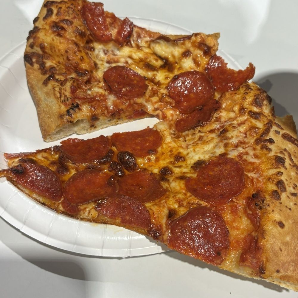 Costco - Fresh Pepperoni Pizza - Wholesale Stores Near Me - Humble, Texas Costco - Fresh Pepperoni Pizza - Wholesale Stores Near Me - Humble, Texas