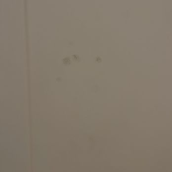Red Canyon Cabins - Black stuff on shower wall - Hotels Near Me - Kanab, Utah