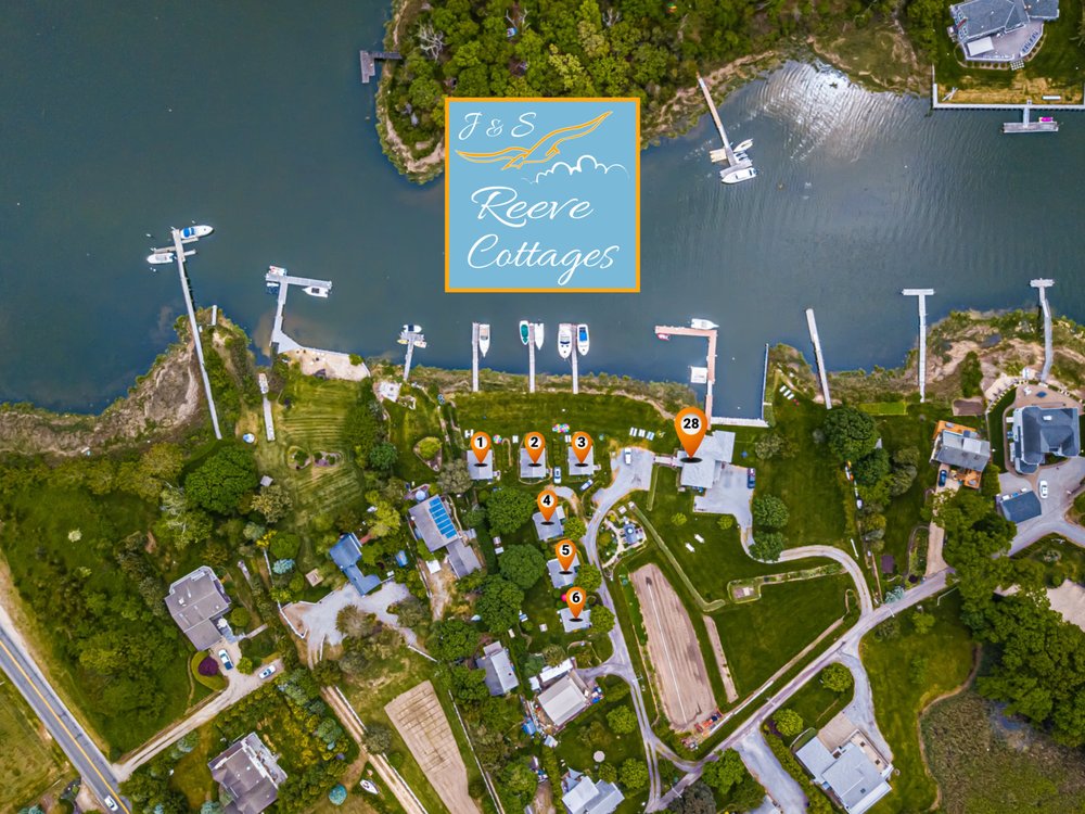 J & S REEVE COTTAGES Updated October 2024 27 Photos 28 White's Ln