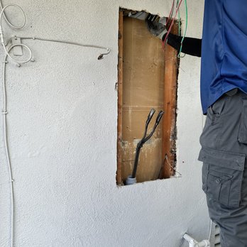 LEO Electrical - Electricians Near Me