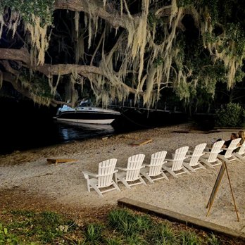 Salt Shack - More Adirondack chairs - Seafood Near Me - Clermont, Florida