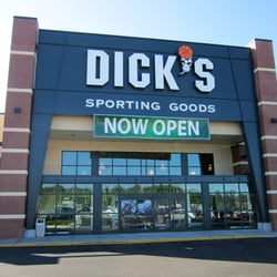 DICK'S Sporting Goods