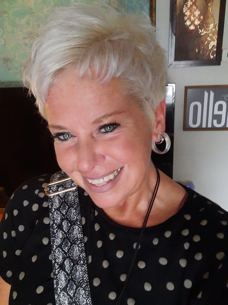 GREAT CLIPS Updated September 2024 912 S Green River Rd, Evansville