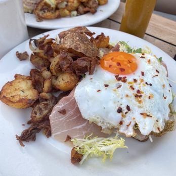 Plow - Open faced Proscuitto and gruyere sandwich - Breakfast & Brunch Near Me - San Francisco, California Plow - Open faced Proscuitto and gruyere sandwich - Breakfast & Brunch Near Me - San Francisco, California
