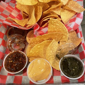 Olla Taqueria Gutierrez - Sauce and Chips - Mexican Near Me - Covington, Kentucky Olla Taqueria Gutierrez - Sauce and Chips - Mexican Near Me - Covington, Kentucky