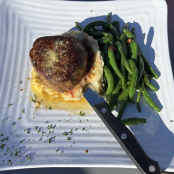 Ropewalk Ocean City - Filet Mignon with mashed potatoes & green beans - Bars Near Me - Ocean City, Maryland