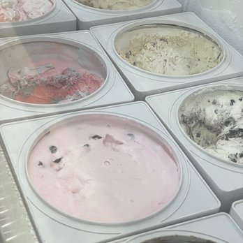 3 Scoops Ice Cream & Cafe - Ice cream case - Ice Cream & Frozen Yogurt Near Me - Hollywood, Florida 3 Scoops Ice Cream & Cafe - Ice cream case - Ice Cream & Frozen Yogurt Near Me - Hollywood, Florida