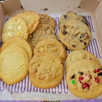 Insomnia Cookies - Sugar M&M Macadamia nut Oatmeal rasin - Desserts Near Me - Memphis, Tennessee Insomnia Cookies - Sugar M&M Macadamia nut Oatmeal rasin - Desserts Near Me - Memphis, Tennessee