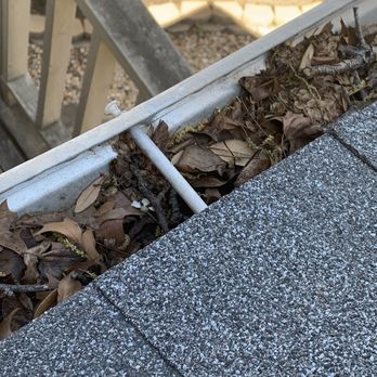 DFW Gutter Guru - Gutter before the cleaning - Gutter Services Near Me DFW Gutter Guru - Gutter before the cleaning - Gutter Services Near Me