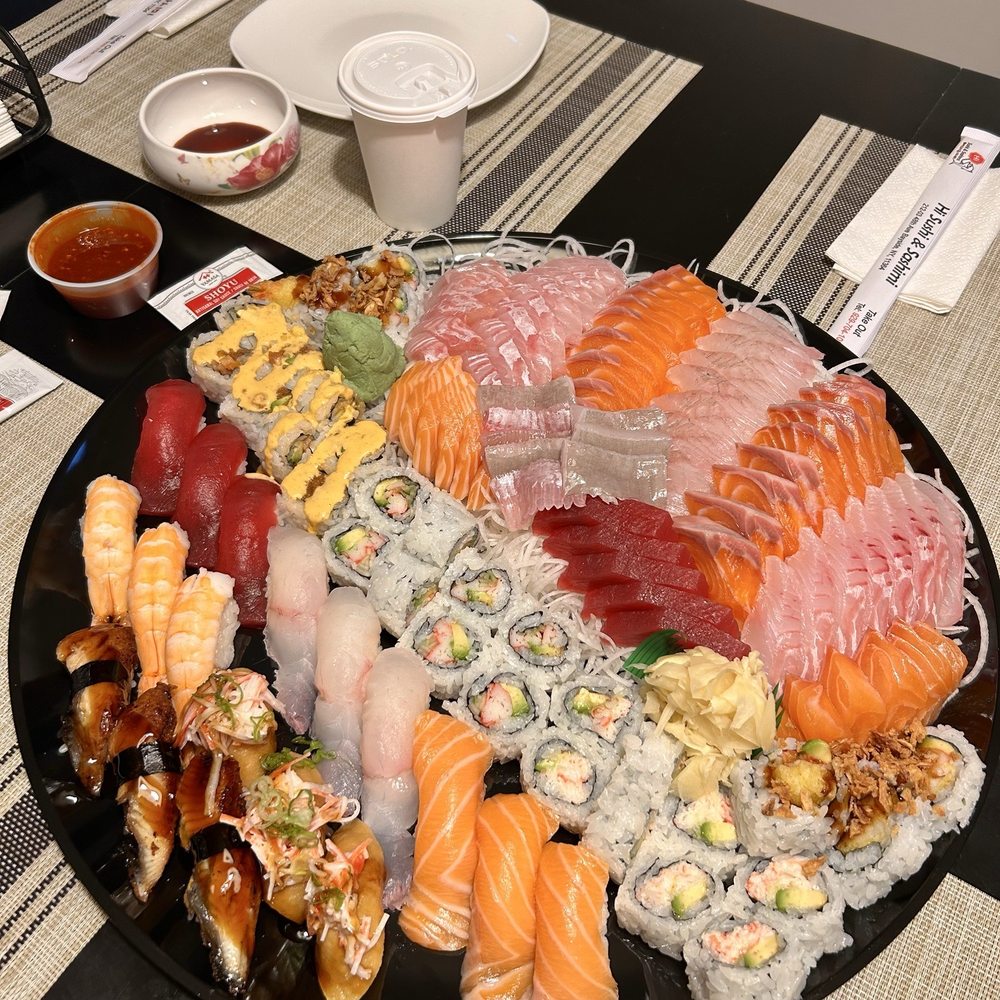 Hi Sushi and Sashimi - Sashimi Sushi Combo XL - Sushi Bars Near Me - Bayside, New York Hi Sushi and Sashimi - Sashimi Sushi Combo XL - Sushi Bars Near Me - Bayside, New York