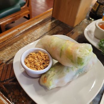 Sushi-Thai Raleigh - Fresh basil rolls with shrimp - Sushi Bars Near Me - Raleigh, North Carolina