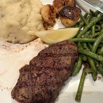 Hot Fish Club - Filet with scallops - Seafood Near Me - Murrells Inlet, South Carolina Hot Fish Club - Filet with scallops - Seafood Near Me - Murrells Inlet, South Carolina