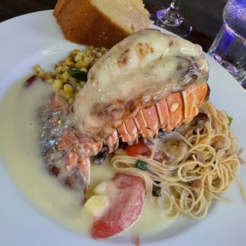 Blue Heaven - Lobster - Breakfast & Brunch Near Me - Key West, Florida