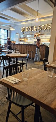 Mémé Gusta by null