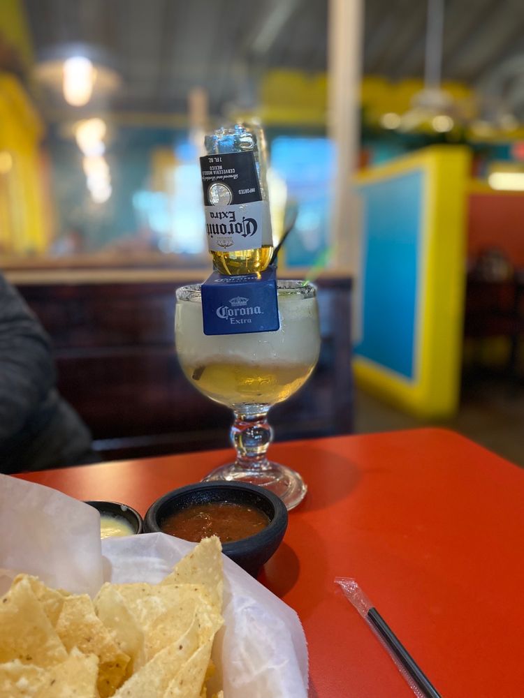Mamaveca Mexican And Peruvian Restaurant