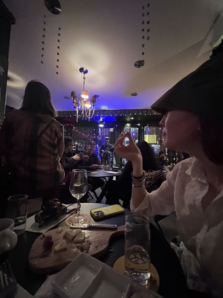 Vic’s Winehouse on Fillmore