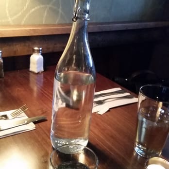 Friedman's - Complimentary sparkling and flat water - Breakfast & Brunch Near Me - New York, New York Friedman's - Complimentary sparkling and flat water - Breakfast & Brunch Near Me - New York, New York