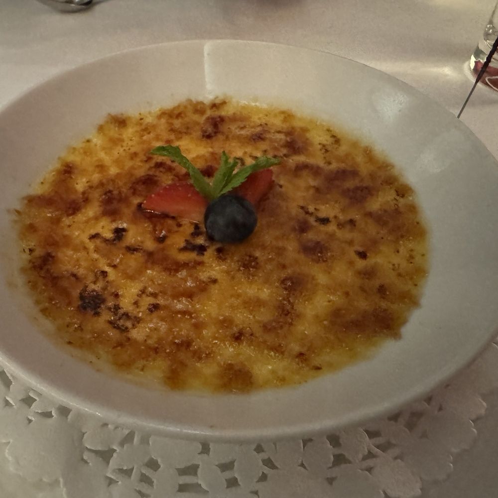 Restaurant Bonaparte - French Near Me - Montreal, Quebec Restaurant Bonaparte - French Near Me - Montreal, Quebec