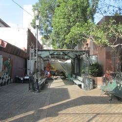Centro Cultural José Martí - Área de actividades al aire libre