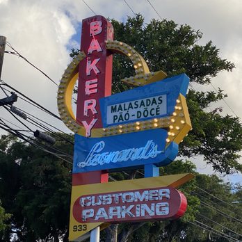 Leonard's Bakery - Look for The Sign..! - Bakeries Near Me - Honolulu, Hawaii
