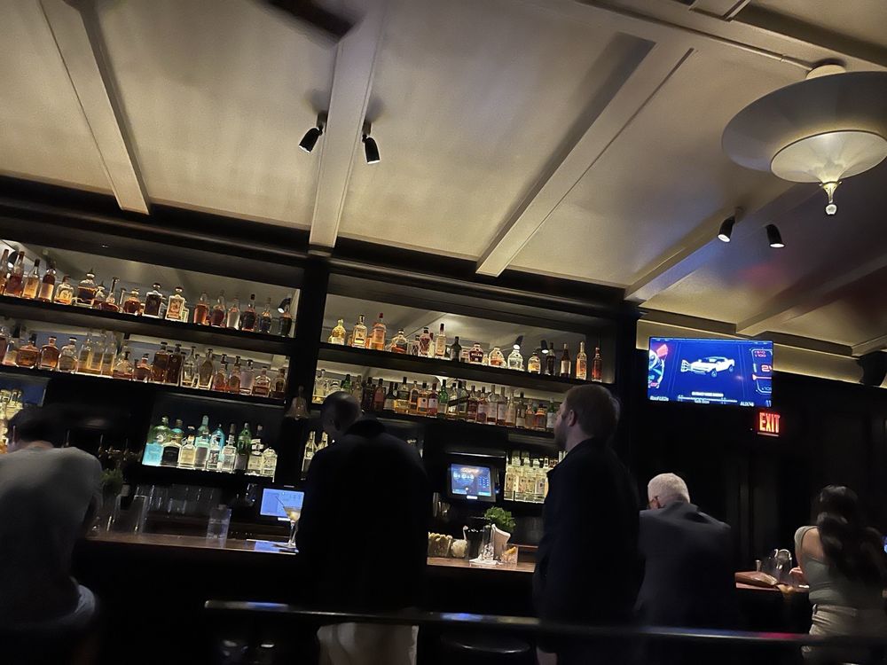 GEELOU - Updated January 2026 - 40 Photos & 70 Reviews - 3251 Scott St ...