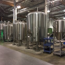 Old Stump Brewing - Cute place but no growlers available ....Grrrr