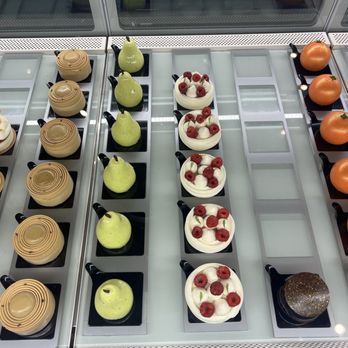 Bachour - Bakeries Near Me - Coral Gables, Florida