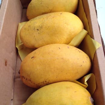 Dong Xuan - Sweet honey mangoes! Just like in the Philippines :) - Public Markets Near Me - Berlin, BE
