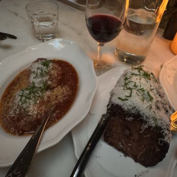 Donna's - Italian Near Me - Los Angeles, California
