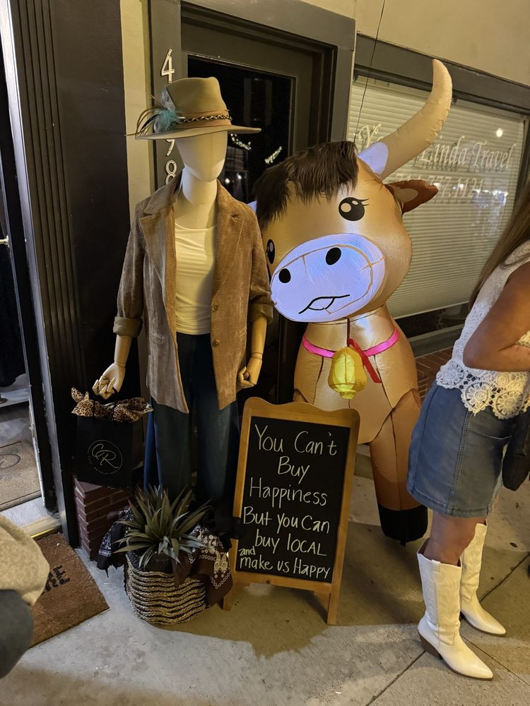 Chic Revelations Logo