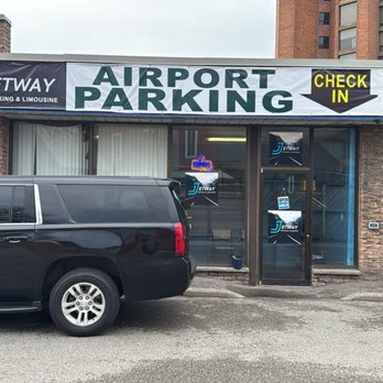 Jetway Airport Parking - Front - Parking Near Me - Toronto, Ontario Jetway Airport Parking - Front - Parking Near Me - Toronto, Ontario