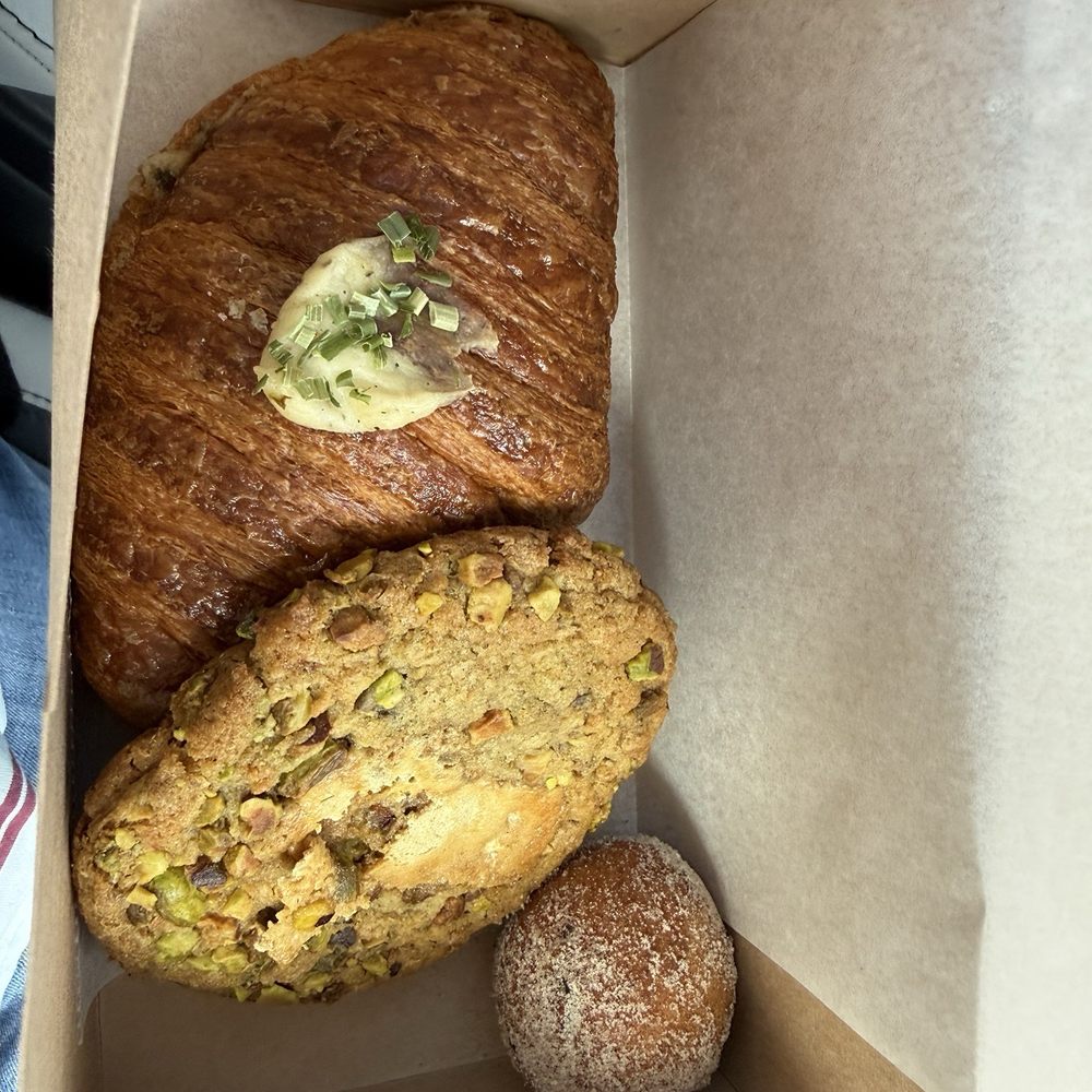 Blackhole Bakery - Biscuits and Biscuit & Gravy Croissant, halva chocolate chip pistachio cookie, carrot cake mochi donut - Bakeries Near Me - Kansas City, Missouri
