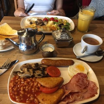 Bluebell Bistro - English breakfast and Bistro Special with tea and fresh squeezed Orange Juice. - Bistros Near Me - London, XGL Bluebell Bistro - English breakfast and Bistro Special with tea and fresh squeezed Orange Juice. - Bistros Near Me - London, XGL