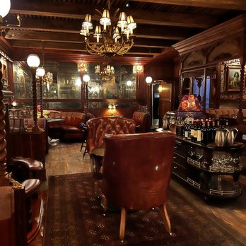 Armitage Alehouse - Pubs Near Me - Chicago, Illinois