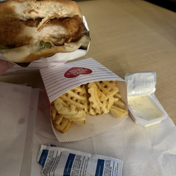 Chick-fil-A - Amazing chick fil a sandwich and waffle fries - Fast Food Near Me - Murray, Utah Chick-fil-A - Amazing chick fil a sandwich and waffle fries - Fast Food Near Me - Murray, Utah