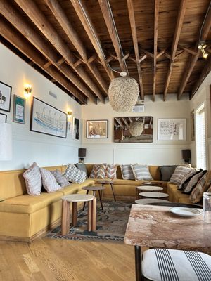 Morgans Restaurant by null