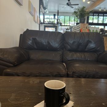 Albina Press - Couch seating in back - Coffee & Tea Near Me - Portland, Oregon Albina Press - Couch seating in back - Coffee & Tea Near Me - Portland, Oregon