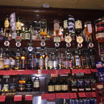 The Temple Bar - An Irish Whiskey Mecca! - Pubs Near Me - Dublin, D