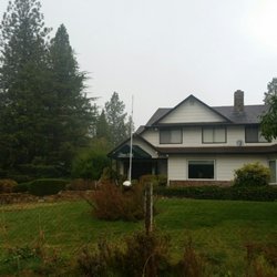 Time Out Spa - Front of the house. Yes, this spa is in a house.