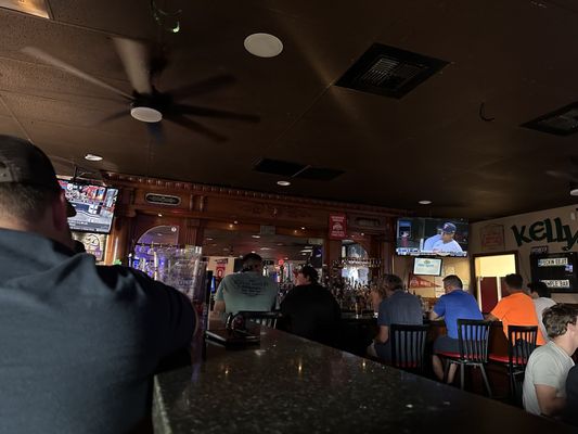 Kelly’s Pub by null