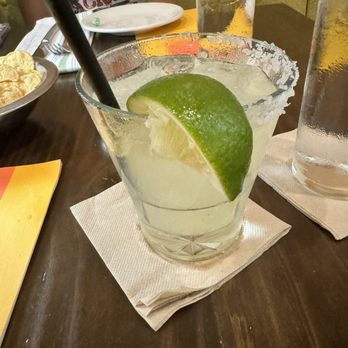 Hugo's Invitados - Top shelf margarita - Seafood Near Me - Irving, Texas