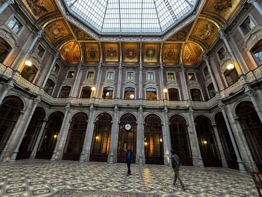 Palácio da Bolsa by null