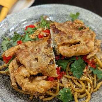 Saigon Social - Garlic noodles with crab - Vietnamese Near Me - New York, New York Saigon Social - Garlic noodles with crab - Vietnamese Near Me - New York, New York