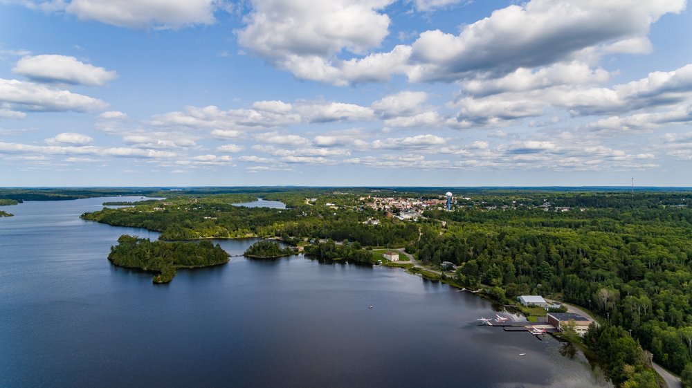 BEAR ISLAND REALTY Request Information 140 Photos 943 E Sheridan