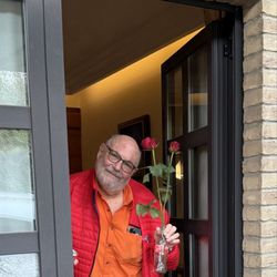 Hotel Prestige - Papa coming out from our cozy room.